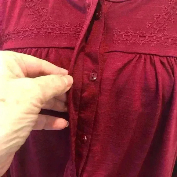 Liv Los Angeles size 3X Burgundy Pun Tucked Blouse L/S cross stitched front NWT - Picture 4 of 7